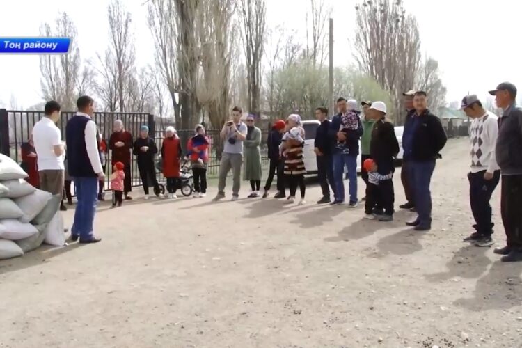 140 семей в Иссык-Кульской и Нарынской областях получили поддержку от FSDS
